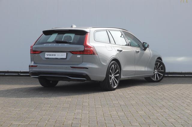 Volvo V60 T6 350PK Automaat Plus Dark / Adaptieve cruise control / Apple carplay / Elektrische stoelen met geheugen / Parkeersensoren met camera / Elektrische achterklep