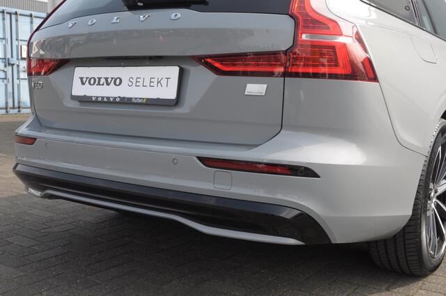 Volvo V60 T6 350PK Automaat Plus Dark / Adaptieve cruise control / Apple carplay / Elektrische stoelen met geheugen / Parkeersensoren met camera / Elektrische achterklep