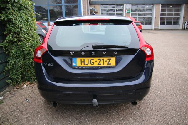 Volvo V60 2.0 T4 Summum