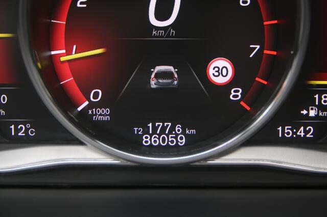 Volvo V60 2.0 T4 Summum