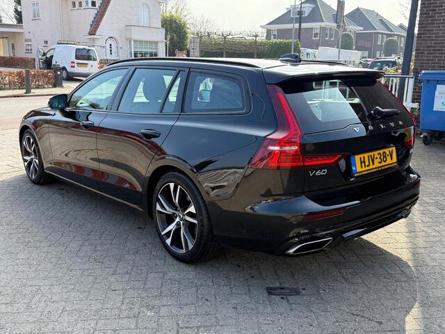 Volvo V60 2.0 B3 R-Design