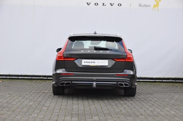 Volvo V60 B3 177PK Automaat Inscription Mild hybride / Adaptieve cruise Control / Pilot assist / BLISS / standkachel / Stoel stuur en achterbankverwarming/ DAB+ / Elektrische stoelen met geheugen functie / Parkeersensoren met camera / Semi Automatische Trekhaak /