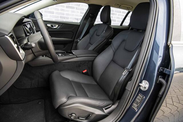 Volvo V60 2.0 T6 Plug-in hybrid AWD Plus Bright | Long Range | Trekhaak | Adaptieve Cruise Control | Keyless Entry | Google | Adaptieve LED koplampen