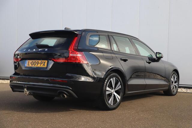 Volvo V60 2.0 B3 Momentum Advantage 164PK Trekhaak Navigatie Carplay Clima Cruise Rijstrooksensor Full LED Parkeersensor