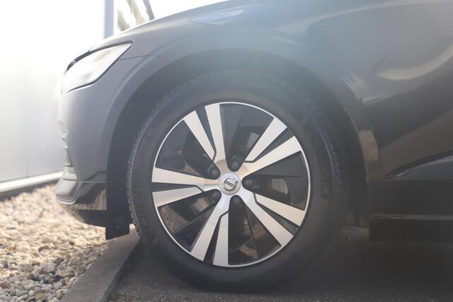 Volvo V60 2.0 B3 Momentum Advantage 164PK Trekhaak Navigatie Carplay Clima Cruise Rijstrooksensor Full LED Parkeersensor