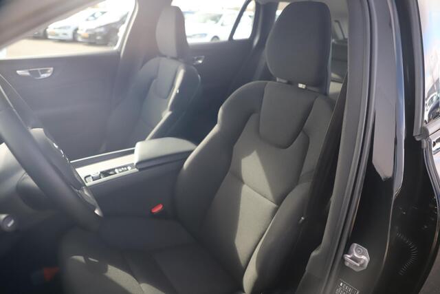 Volvo V60 2.0 B3 Momentum Advantage 164PK Trekhaak Navigatie Carplay Clima Cruise Rijstrooksensor Full LED Parkeersensor