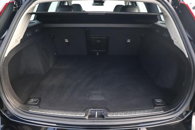 Volvo V60 2.0 B3 Momentum Advantage 164PK Trekhaak Navigatie Carplay Clima Cruise Rijstrooksensor Full LED Parkeersensor
