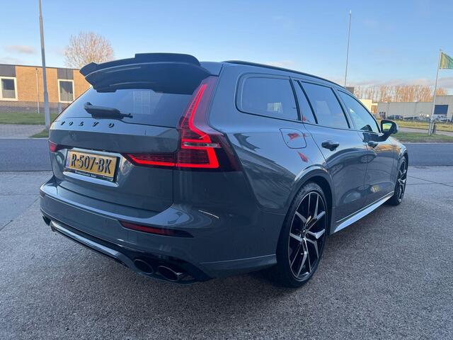 Volvo V60 2.0 T6 Plug-in hybrid AWD Plus Dark Meest Sportieve / Luxe uitvoering incl. meest uitgebreide Heico pakket