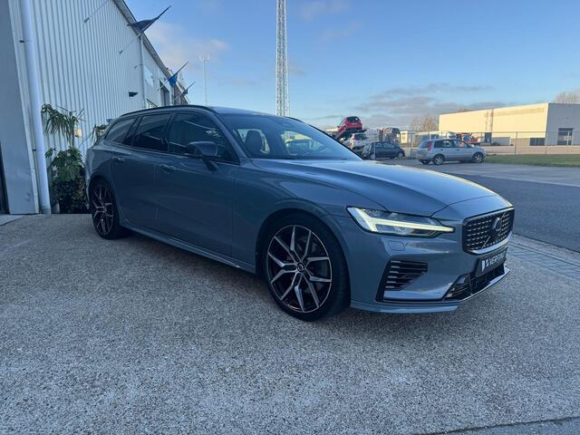 Volvo V60 2.0 T6 Plug-in hybrid AWD Plus Dark Meest Sportieve / Luxe uitvoering incl. meest uitgebreide Heico pakket
