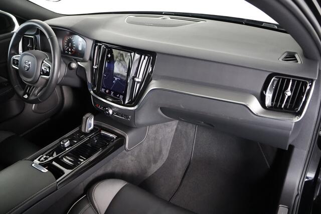 Volvo V60 2.0 T6 Recharge AWD R-Design / LED / Harmankardon / Pilot assist / Cam