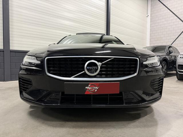 Volvo V60 T6 Recharge AWD R-Design PANO/BOWERS&WILKINS/HEAD-UP/360CAMERA/ACC/PILOT-ASSIST/KEYLESS/MEMORY+ZWART LEER SPORT/19"/ELECTR.TREKHAAK