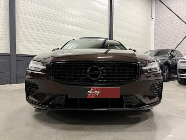 Volvo V60 T6 Recharge AWD R-Design PANO/MEMORY/H&K/CAMERA/KEYLESS/SPORT-LEER/18"/DAB/STANDKACHEL/PRIVACY/ELECTR.TREKHAAK/BLACK-LINE/MAPLE BROWN METALLIC