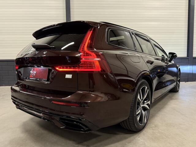 Volvo V60 T6 Recharge AWD R-Design PANO/MEMORY/H&K/CAMERA/KEYLESS/SPORT-LEER/18"/DAB/STANDKACHEL/PRIVACY/ELECTR.TREKHAAK/BLACK-LINE/MAPLE BROWN METALLIC