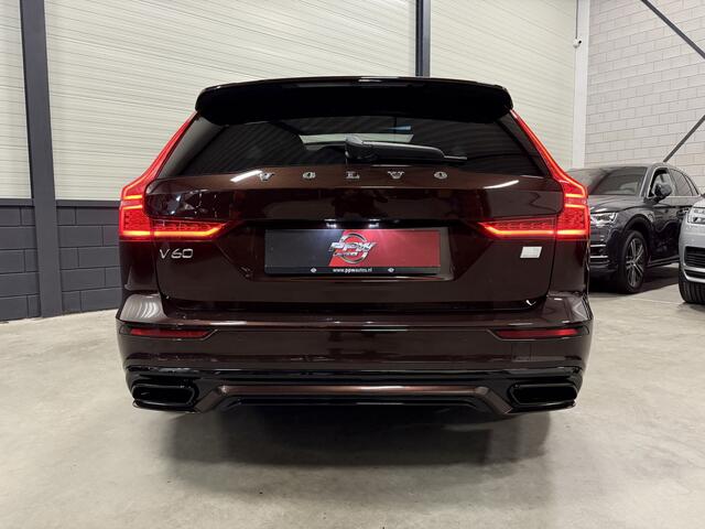Volvo V60 T6 Recharge AWD R-Design PANO/MEMORY/H&K/CAMERA/KEYLESS/SPORT-LEER/18"/DAB/STANDKACHEL/PRIVACY/ELECTR.TREKHAAK/BLACK-LINE/MAPLE BROWN METALLIC