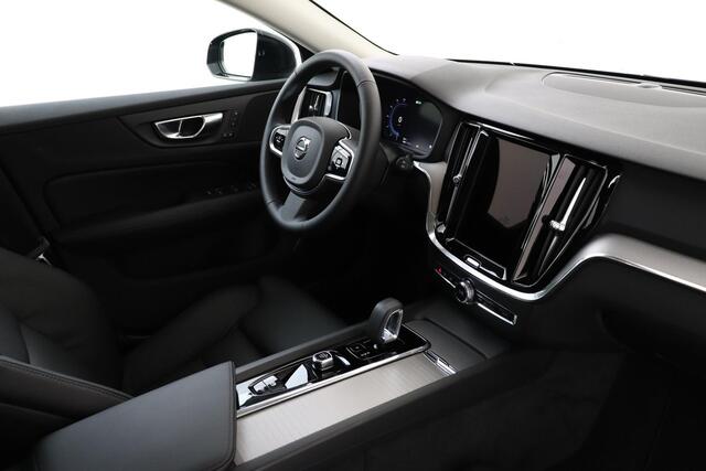 Volvo V60 B4 (M-HYBRID) PLUS DARK -EXTERIEUR STYLING|CAMERA|ADAP.CRUISE|POWER-SEATS|TREKHAAK|
