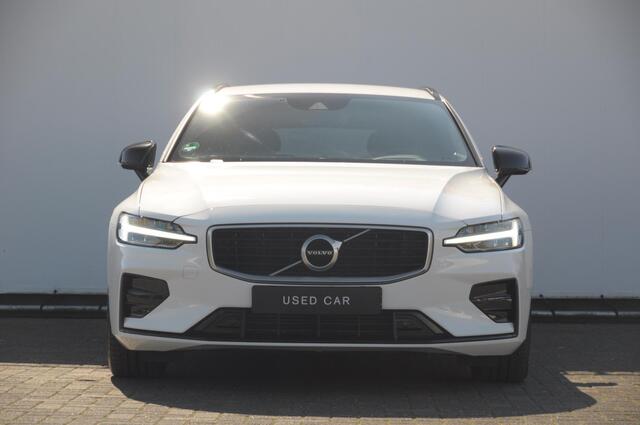 Volvo V60 T5 250PK Automaat R-Design / Cruise control / Stoel - en stuurwielverwarming / Navigatie / Elektrische trekhaak / Eleketrische achterklep / Parkeersensoren met camera