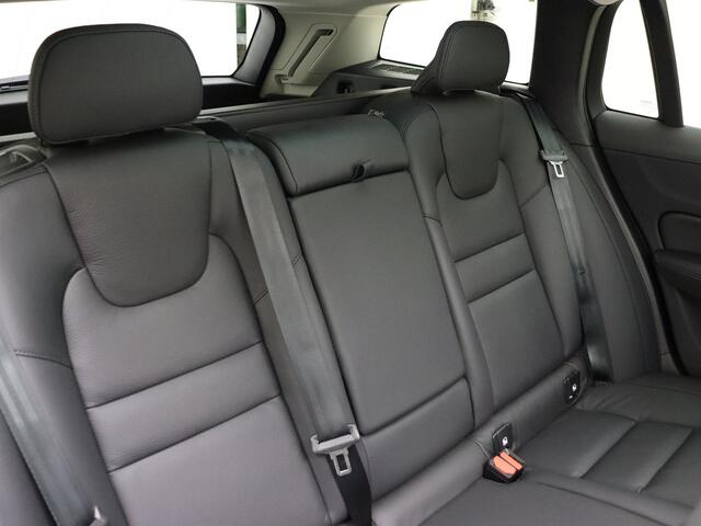 Volvo V60 T8 455pk AWD Ultra Dark / Head-Up / Panoramadak / El. Trekhaak / 19'' / FULL-LED / Harman&Kardon / Lederen Dashboard / Adapt. Cruise / BLIS / Achterb. Verwarming /