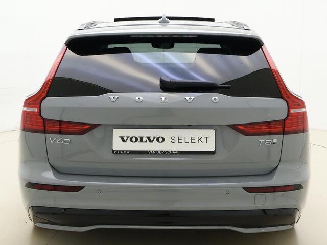 Volvo V60 T8 455pk AWD Ultra Dark / Head-Up / Panoramadak / El. Trekhaak / 19'' / FULL-LED / Harman&Kardon / Lederen Dashboard / Adapt. Cruise / BLIS / Achterb. Verwarming /