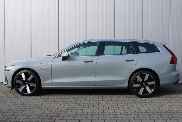 Volvo V60 2.0 T6 Plug-in hybrid AWD Essential Edition
