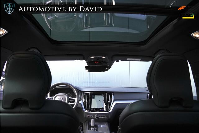 Volvo V60 2.0 B3 163 PK R-DESIGN AUTOMAAT / BTW AUTO / TREKHAAK / PANORAMADAK / ACHTERBANKVERWARMING / HARMAN KARDON / ELEK VOORSTOELEN / STOELVERWARMING