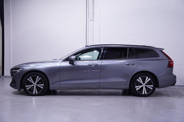Volvo V60 2.0 D B4 Momentum Stuur- en stoelverwarming Camera PDC v+a Ledkoplampen