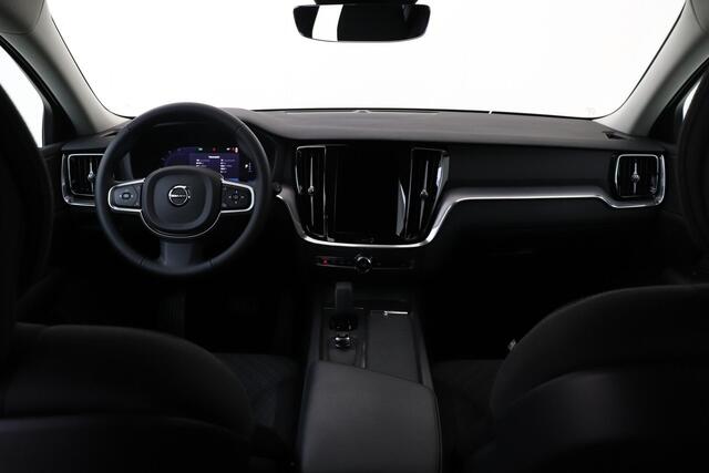Volvo V60 B3 (M-HYBRID) ESSENTIAL EDITION BLACK EDITION|19 INCH LM|GOOGLE|PARK ASSIST|CLIMATE PACK|LED|GETINT.GLAS
