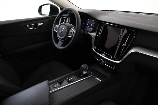 Volvo V60 B3 (M-HYBRID) ESSENTIAL EDITION BLACK EDITION|19 INCH LM|GOOGLE|PARK ASSIST|CLIMATE PACK|LED|GETINT.GLAS
