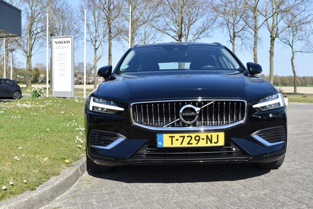 Volvo V60 T6 340 PK Recharge AWD Business Pro | Trekhaak | ACC | Blis | Camera | 18"LMV | Stoelverwarming | Stuurverwarming