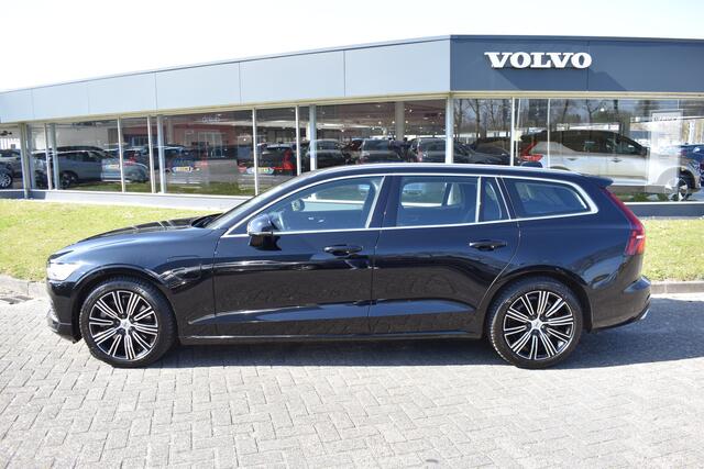 Volvo V60 T6 340 PK Recharge AWD Business Pro | Trekhaak | ACC | Blis | Camera | 18"LMV | Stoelverwarming | Stuurverwarming