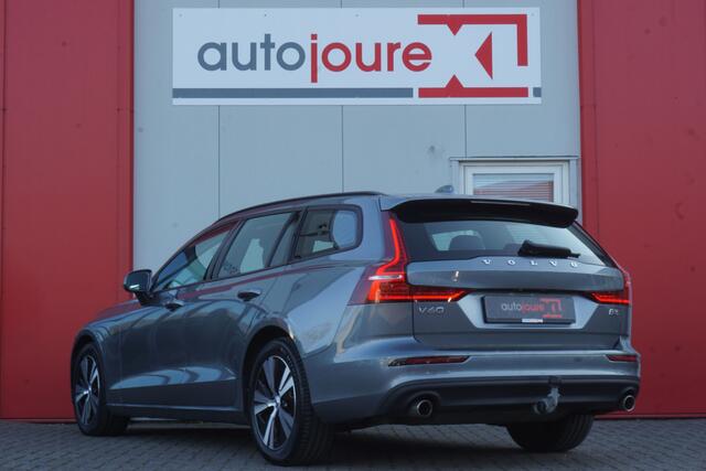 Volvo V60 2.0 B3 Momentum Advantage | Climate Pack | Camera | Trekhaak | Origineel NL |