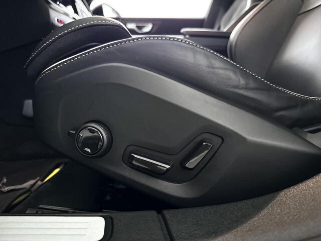 Volvo V60 B3 Aut. Plus Dark | Panoramadak | Trekhaak | Harman Kardon | 360 camera