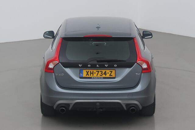 Volvo V60 T4 Business Sport | 190Pk! | Stoelverwarming | Trekhaak | Cruise Control | 18 Inch