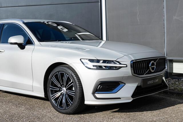 Volvo V60 T5 Automaat Inscription | Interieur Voorverwarming| Electrisch bedienbare voorstoelen| Park Assist voor en achter|SportStuur| Verwambare voorstoelen| Adaptieve Cruise Control| Blind spot| Semi electrische trekhaak.