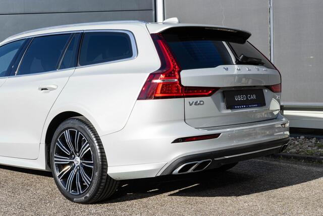 Volvo V60 T5 Automaat Inscription | Interieur Voorverwarming| Electrisch bedienbare voorstoelen| Park Assist voor en achter|SportStuur| Verwambare voorstoelen| Adaptieve Cruise Control| Blind spot| Semi electrische trekhaak.
