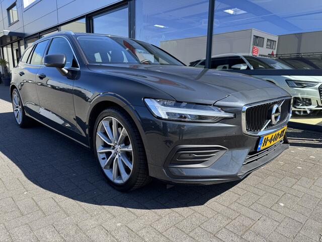 Volvo V60 2.0 T4 Momentum Pro