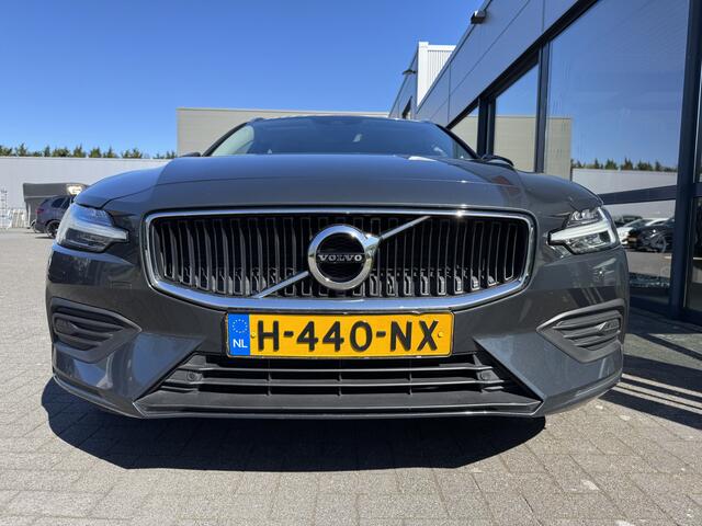 Volvo V60 2.0 T4 Momentum Pro