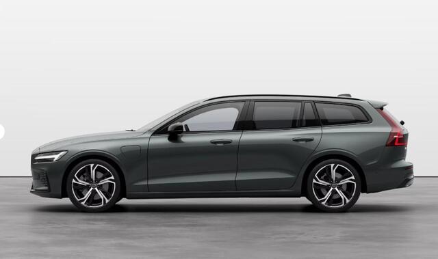 Volvo V60 2.0 T6 Plug-in hybrid AWD Ultra Dark | Forest Lake | Bowers & Wilkins | Donker Glas | Panoramadak | Adaptieve Cruise Control |