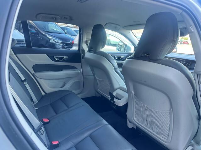 Volvo V60 2.0 T5 Momentum