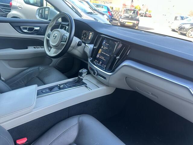 Volvo V60 2.0 T5 Momentum