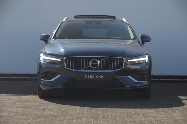 Volvo V60 T8 390PK Automaat Recharge AWD Inscription / Adaptieve cruise control / BLIS / Elektrische stoel met geheugen / Panoramadak / Keyless entry / Parkeersensoren met camera /