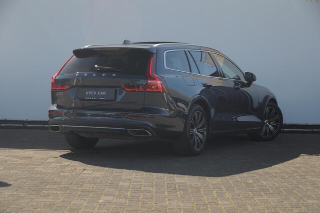 Volvo V60 T8 390PK Automaat Recharge AWD Inscription / Adaptieve cruise control / BLIS / Elektrische stoel met geheugen / Panoramadak / Keyless entry / Parkeersensoren met camera /