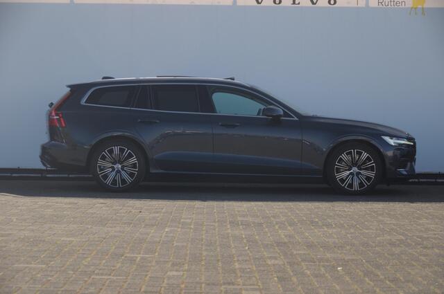 Volvo V60 T8 390PK Automaat Recharge AWD Inscription / Adaptieve cruise control / BLIS / Elektrische stoel met geheugen / Panoramadak / Keyless entry / Parkeersensoren met camera /