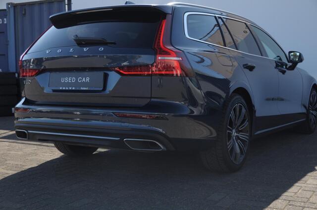 Volvo V60 T8 390PK Automaat Recharge AWD Inscription / Adaptieve cruise control / BLIS / Elektrische stoel met geheugen / Panoramadak / Keyless entry / Parkeersensoren met camera /