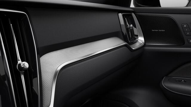Volvo V60 T6 AWD 350 PK Plug-in hybrid Plus Dark | Donker glas | Camera | 19" |