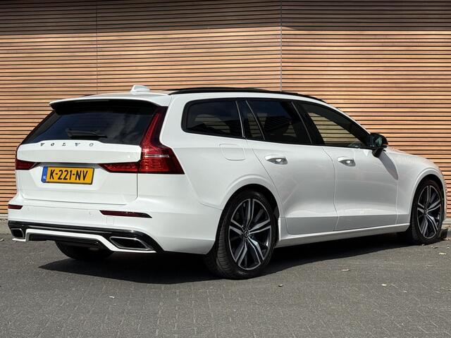 Volvo V60 2.0 B4 R-Design Black-Line Panodak / Adapt. Cruise / Dodehoek / LED / 19inch