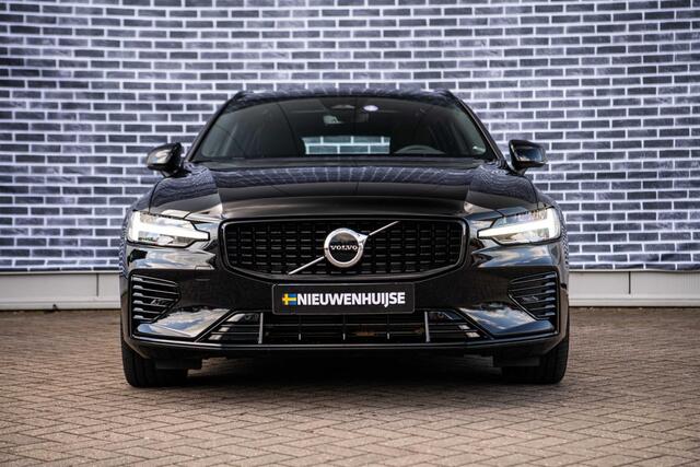 Volvo V60 2.0 T6 Plug-in hybrid AWD Plus Dark | Long range | Panorama dak | Adaptieve cruise control | Elektrisch verstelbare voorstoelen | Stoel/stuur verwarming | Blis |