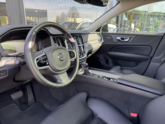 Volvo V60 2.0 T5 AUT Inscription Pano | Pilot Assist | Head-Up | Zeer nette auto