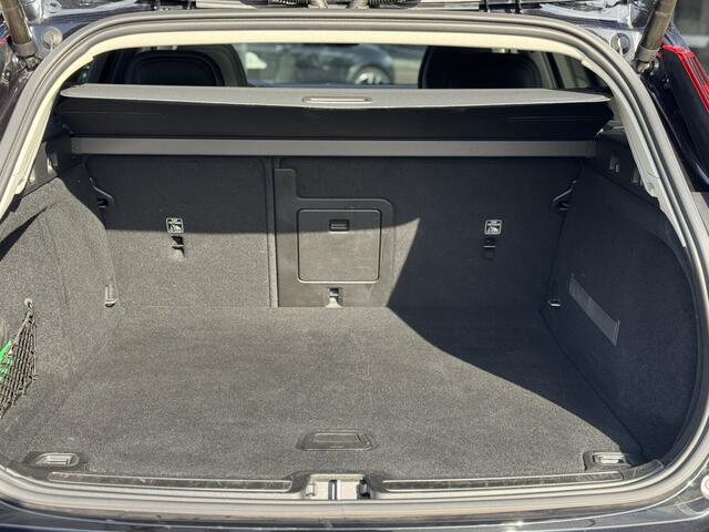 Volvo V60 2.0 T5 AUT Inscription Pano | Pilot Assist | Head-Up | Zeer nette auto