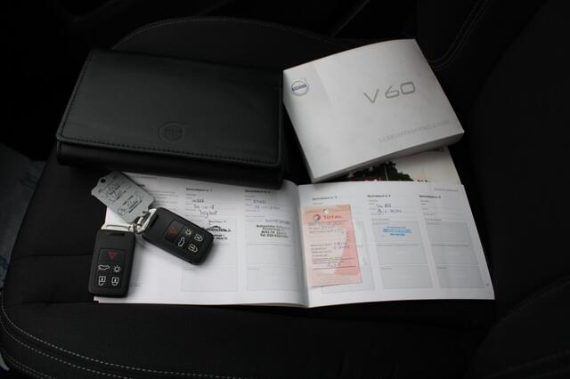 Volvo V60 1.5 T2 122pk Nordic automaat ECC/cruise/TomTom navi