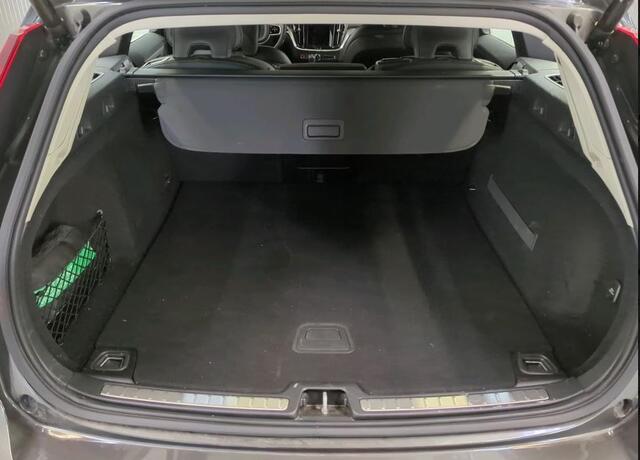 Volvo V60 D4 191PK Automaat Inscription * 59.661KM * Trekhaak / Panoramadak / Leder / Pdc.+Camera /